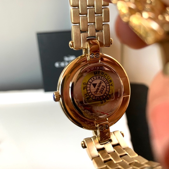 SOLD NWT authentic COACH gold tone bracelet watch - Picture 5 of 5